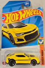 Load image into Gallery viewer, Hot Wheels 2017 Camaro ZL1


