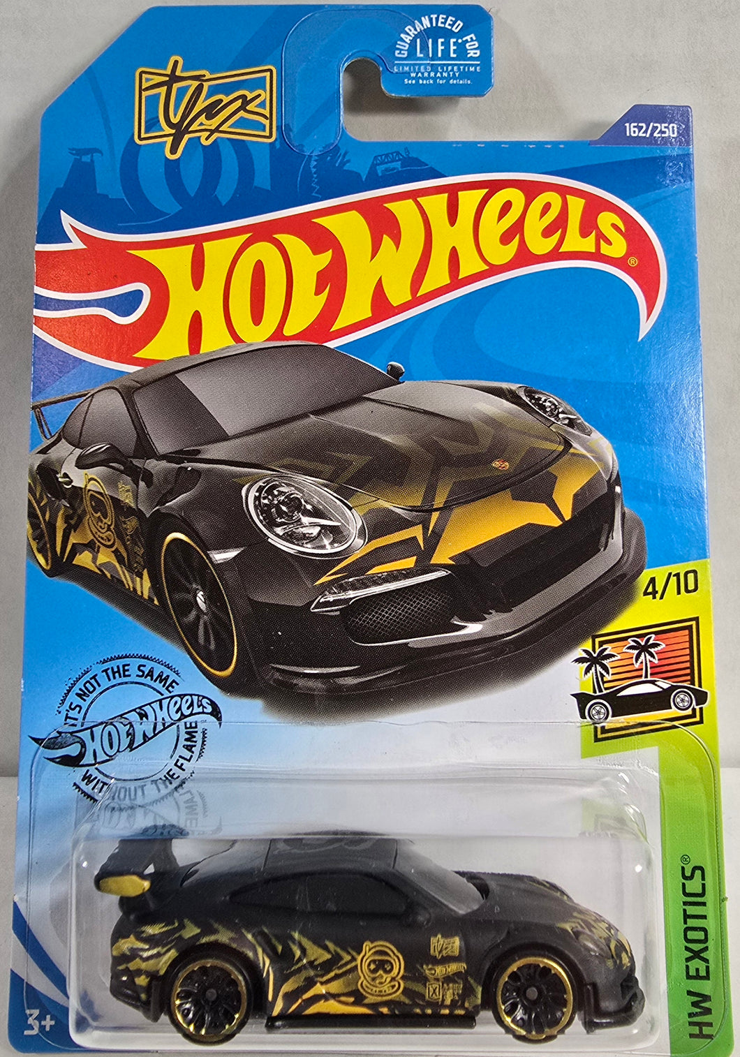   Hot Wheels Porsche 911 GT3 RS
