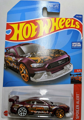 Hot Wheels Custom 18 Ford Mustang GT